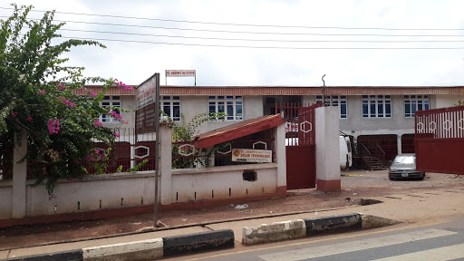 St Joseph Institute, 20/22 Mgbemena Rd, Uwani, Enugu, Nigeria, Driving School, state Enugu