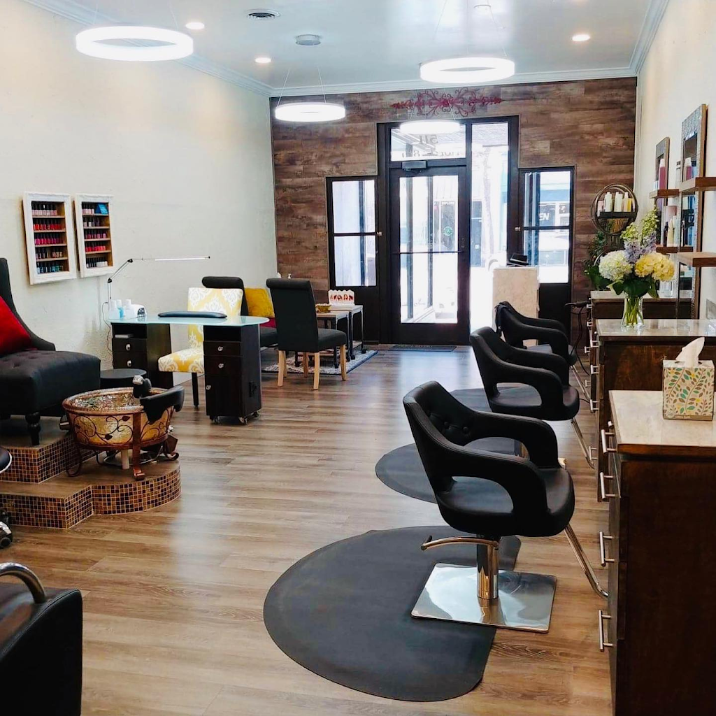 The Red, Exclusive Salon Studio 53081