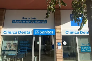 Clínica Dental Milenium Granollers - Sanitas image