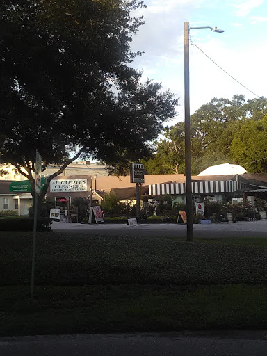 Grocery Store «Bayshore Market», reviews and photos, 5025 Bayshore Blvd, Tampa, FL 33611, USA