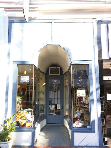 Coin Dealer «Treasures Through Time», reviews and photos, 119 W Main St, Charlottesville, VA 22902, USA