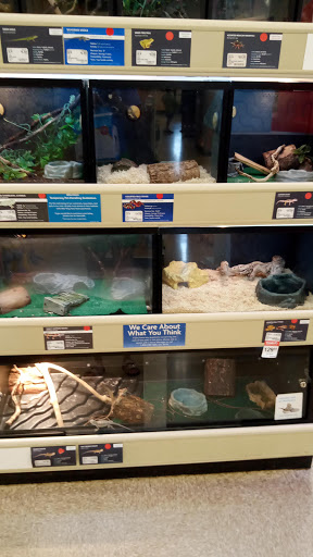 Pet Supply Store «PetSmart», reviews and photos, 901 US-1, North Brunswick Township, NJ 08902, USA