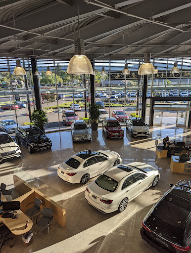 Mercedes Benz Dealer «Mercedes-Benz of Pleasanton», reviews and photos, 5885 Owens Dr, Pleasanton, CA 94588, USA
