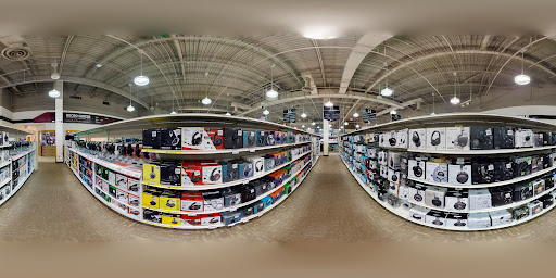 Computer Store «Micro Center», reviews and photos, 3089 Nutley St SW, Fairfax, VA 22031, USA