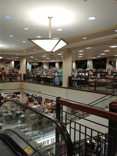 Book Store «Barnes & Noble», reviews and photos, 11 W Hillsdale Blvd, San Mateo, CA 94403, USA