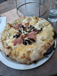 Plats et boissons du Pizzeria Au Vallon De Notre Dame à Marseille - n°1