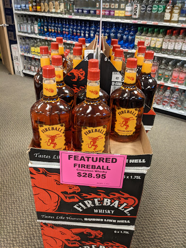 Liquor Store «North Salem Beverage», reviews and photos, 2829 Lancaster Dr NE, Salem, OR 97305, USA