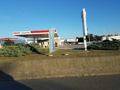 Esso Express à Alixan