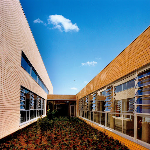 Escola Pública La Muntanyeta, Institución educativa pública en Bellvei,Tarragona
