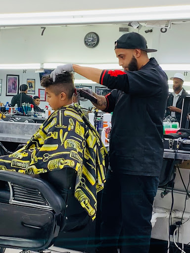 Barber Shop «Kut Kingz Barber Shop», reviews and photos, 4506 Curry Ford Rd, Orlando, FL 32812, USA