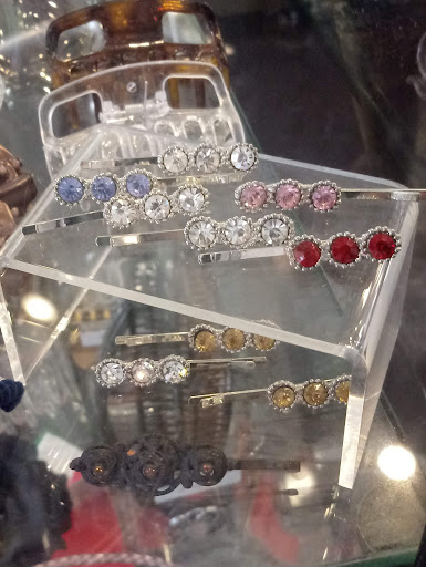 Beauty Salon «Ana Molinari Salon Spa Boutique», reviews and photos, 52 S Palm Ave, Sarasota, FL 34236, USA