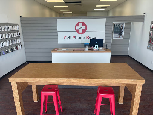 Mobile Phone Repair Shop «CPR Cell Phone Repair West Chester», reviews and photos, 7751 Cox Ln, West Chester Township, OH 45069, USA