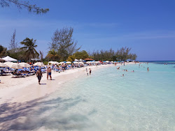 Blue Waters Beach'in fotoğrafı biraz temiz temizlik seviyesi ile