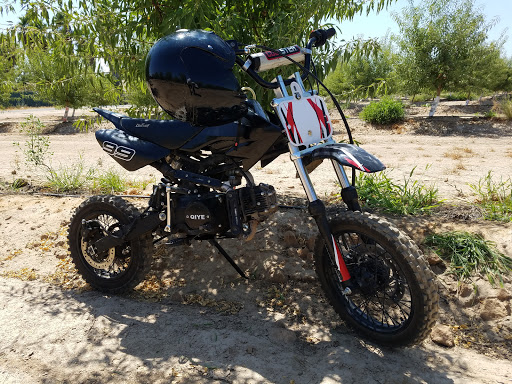 Motorcycle Parts Store «Cycle Gear», reviews and photos, 4455 N Blackstone Ave, Fresno, CA 93726, USA