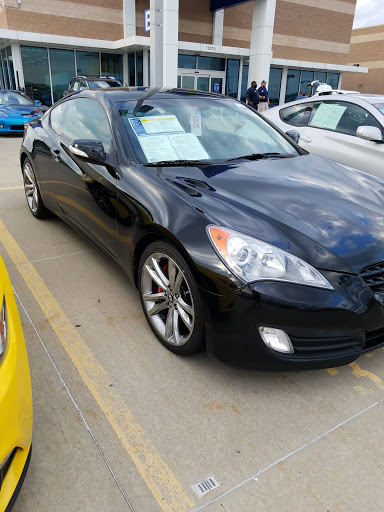 Used Car Dealer «CarMax», reviews and photos, 10315 Hickman Rd, Urbandale, IA 50322, USA