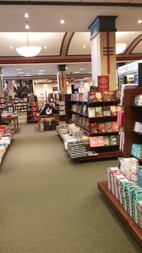 Book Store «Barnes & Noble», reviews and photos, 2621 Plainfield Rd, Joliet, IL 60435, USA