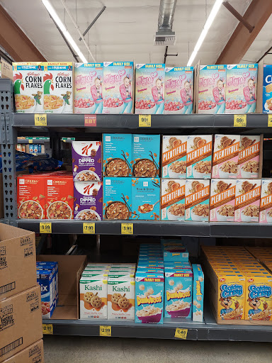 Grocery Store «Grocery Outlet Bargain Market», reviews and photos, 520 Workman Mill Rd, La Puente, CA 91746, USA