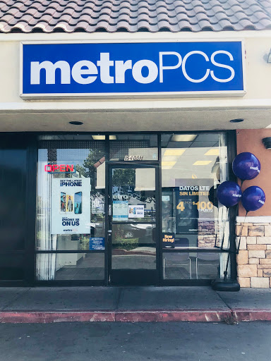 MetroPCS Authorized Dealer, 15400 Hawthorne Blvd, Lawndale, CA 90260, USA, 
