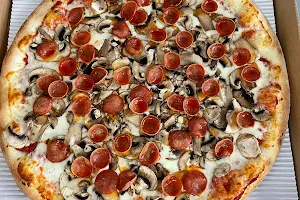 Ferroni’s Pizza image