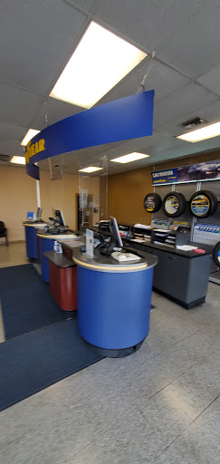 Tire Shop «Goodyear Auto Service Center», reviews and photos, 3690 Bird Rd, Coral Gables, FL 33133, USA