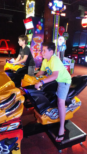 Movie Theater «Frank Theatres CineBowl & Grille at Parkside Town Commons», reviews and photos, 1140 Parkside Main St, Cary, NC 27519, USA