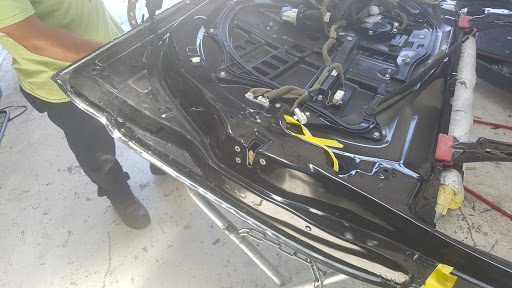 Auto Body Shop «Crossroads Collision Center», reviews and photos, 8803 Oakland Rd, San Antonio, TX 78240, USA