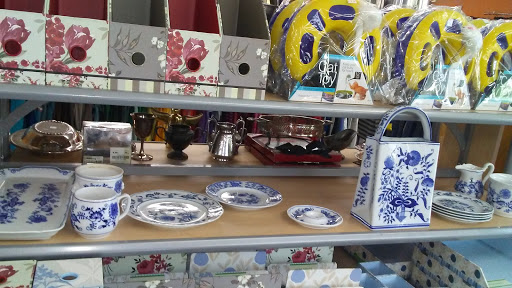 Thrift Store «Boomerangs Thrift Store», reviews and photos, 2365 Wilton Dr, Wilton Manors, FL 33305, USA