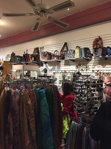 Gift Shop «Global Gifts», reviews and photos, 682 N High St, Columbus, OH 43215, USA