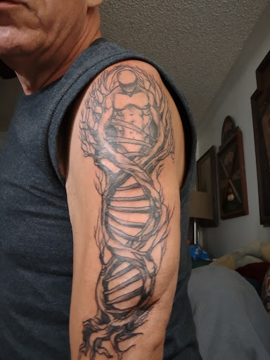 Tattoo Shop «Skin Decor Tattoo Studio», reviews and photos, 5048 N Blackstone Ave, Fresno, CA 93710, USA