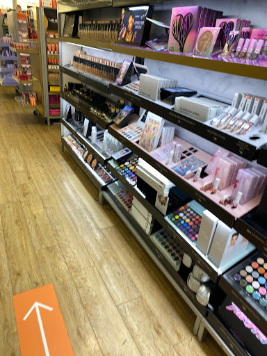 Hair Salon «Ulta Beauty», reviews and photos, 680 Ernest W Barrett Pkwy NW, Kennesaw, GA 30144, USA