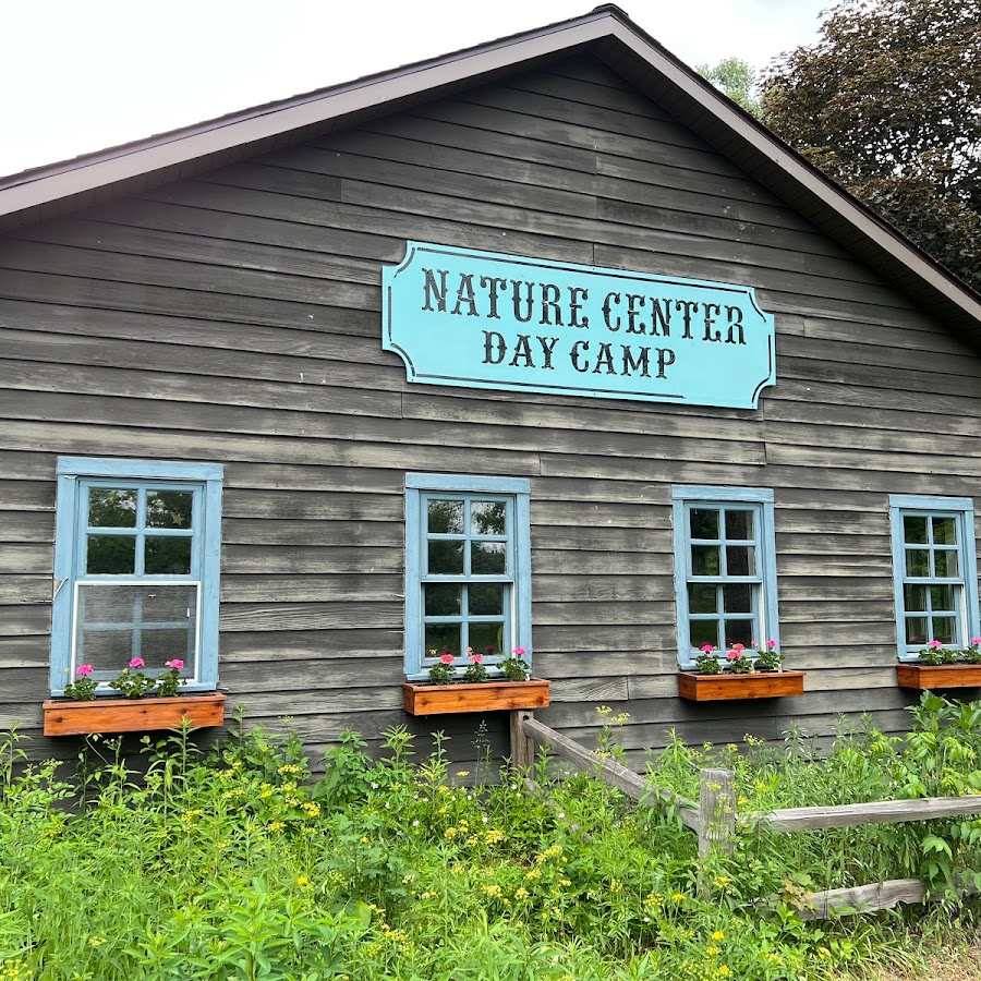 Farmington Hills Nature Center