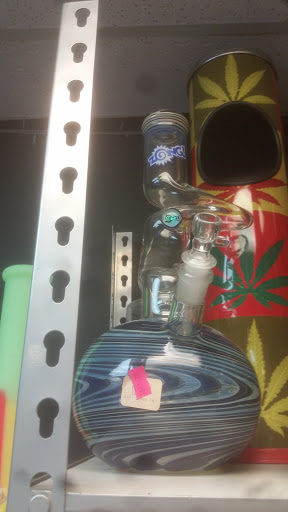 Tobacco Shop «Amsterdam Smoke Shop», reviews and photos, 510 W Court St, Seguin, TX 78155, USA