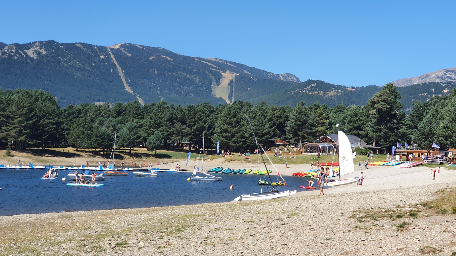 Foto von Plage de Matemale mit geräumige küstenlinie