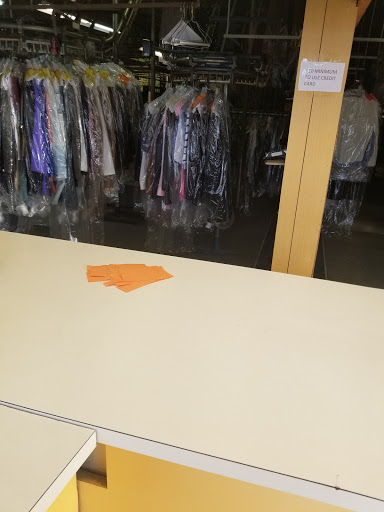 Dry Cleaner «University Dry Cleaners», reviews and photos, 4704 Cass Ave, Detroit, MI 48201, USA