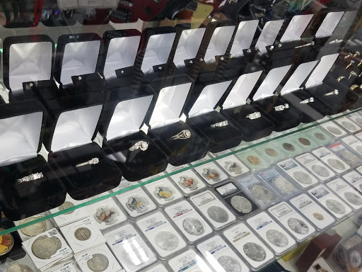 Pawn Shop «Money Man Pawn & Jewelry, Auto Sales», reviews and photos, 31509 3rd Ave # 100, Black Diamond, WA 98010, USA