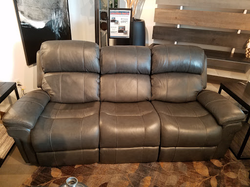 Furniture Store «Rooms To Go Furniture Store - Port Richey», reviews and photos, 9500 Scenic Dr, Port Richey, FL 34668, USA