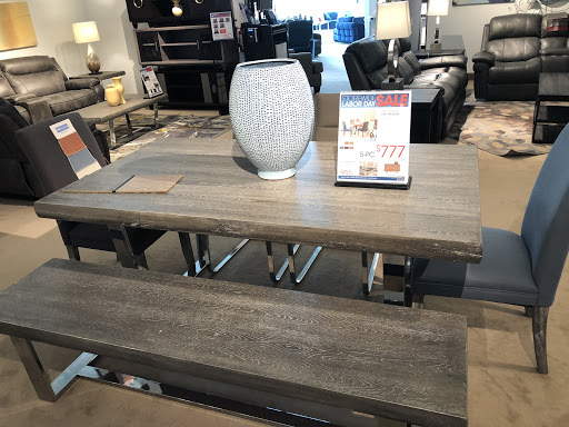 Furniture Store «Rooms To Go & Rooms To Go Kids Furniture Store - Sawgrass Mills (Plantation)», reviews and photos, 1905 N Flamingo Rd, Plantation, FL 33323, USA