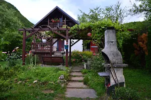 Kuća za odmor Na Okić - a private forest oasis image