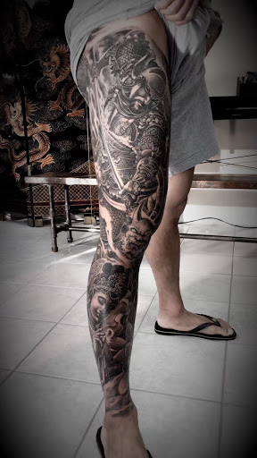 Explore nose tattoo ideas, creative tattoo ideas in Los Angeles, available at Hailin Tattoo Studio
