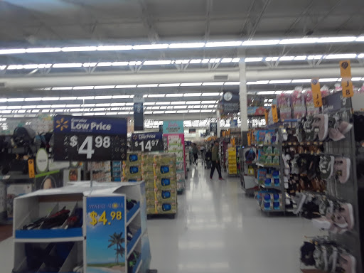 Discount Store «Walmart», reviews and photos, 3164 Berlin Turnpike, Newington, CT 06111, USA