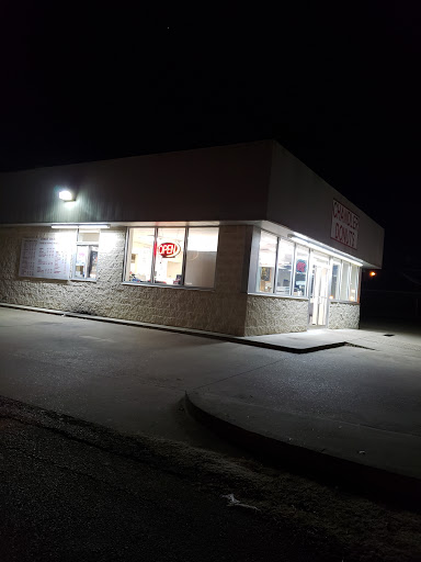 Donut Shop «Chandler Donut Shop», reviews and photos, 228 State Hwy 31 W, Chandler, TX 75758, USA