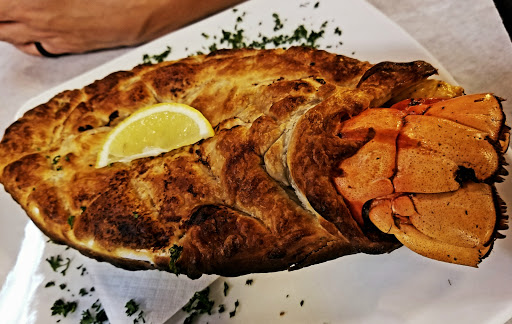 Seafood Restaurant «Sweet Auburn Seafood», reviews and photos, 171 Auburn Ave NE, Atlanta, GA 30303, USA