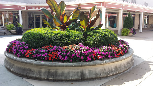 Shopping Mall «The Village», reviews and photos, 6920 Mission Rd, Prairie Village, KS 66208, USA