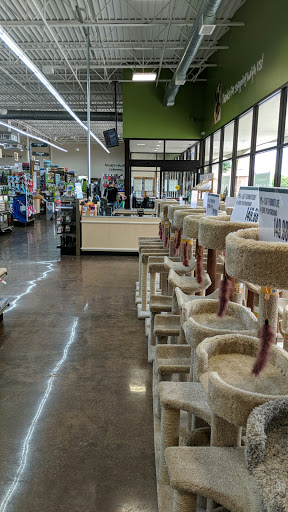 Pet Supply Store «Pet Supplies Plus», reviews and photos, 1012 W Hebron Pkwy #120, Carrollton, TX 75010, USA