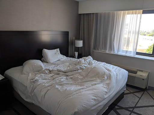 Hotel «DoubleTree by Hilton Hotel Los Angeles - Norwalk», reviews and photos, 13111 Sycamore Dr, Norwalk, CA 90650, USA
