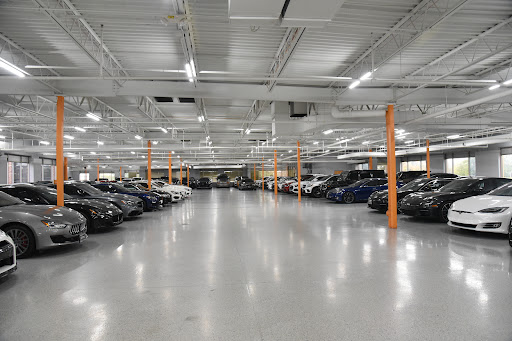 Car Dealer «Ultimo Motors», reviews and photos, 4575 Weaver Pkwy, Warrenville, IL 60555, USA