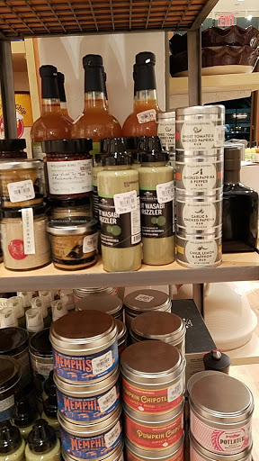 Kitchen Supply Store «Williams-Sonoma», reviews and photos, 256 City Cir #1240, Peachtree City, GA 30269, USA