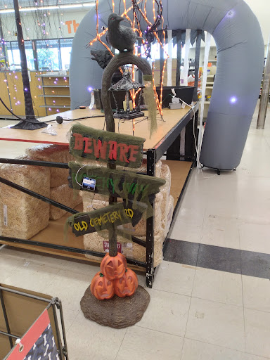 Discount Store «Big Lots», reviews and photos, 150 E Oak St, Conway, AR 72032, USA