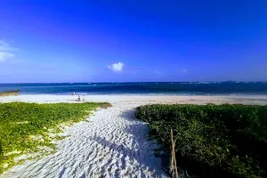 Garoda Beach image