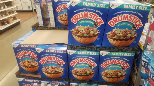 Grocery Store «Meijer», reviews and photos, 171 W Town Square Way, Oak Creek, WI 53154, USA